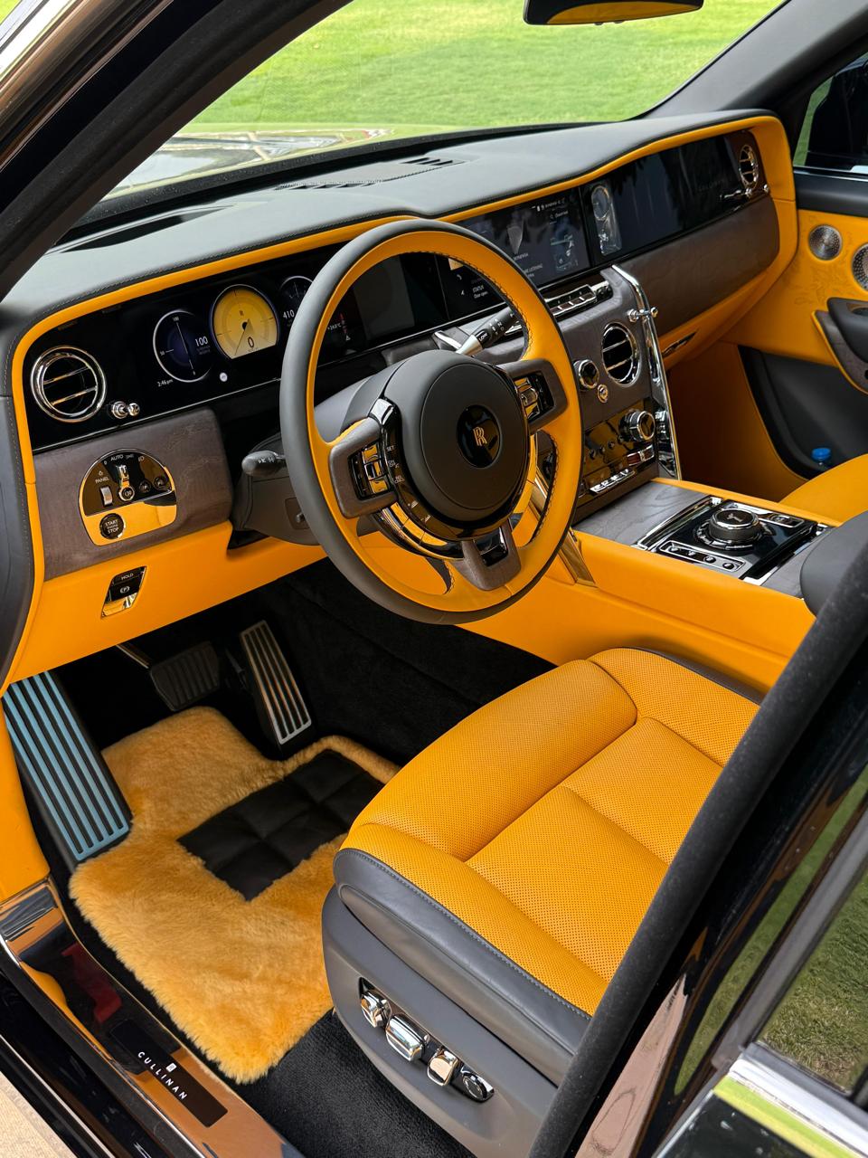 Rolls Royce Cullinan 2024