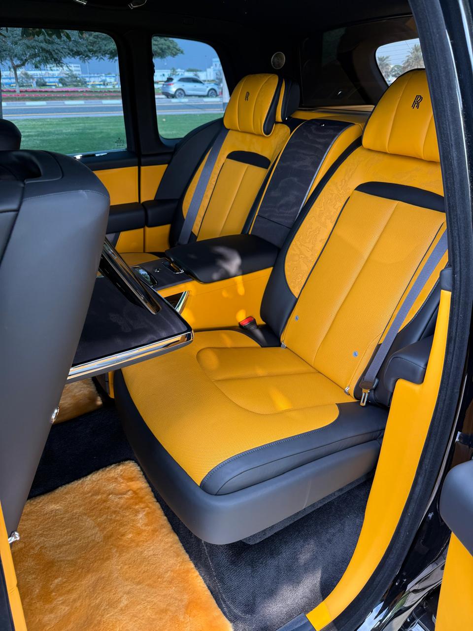 Rolls Royce Cullinan 2024