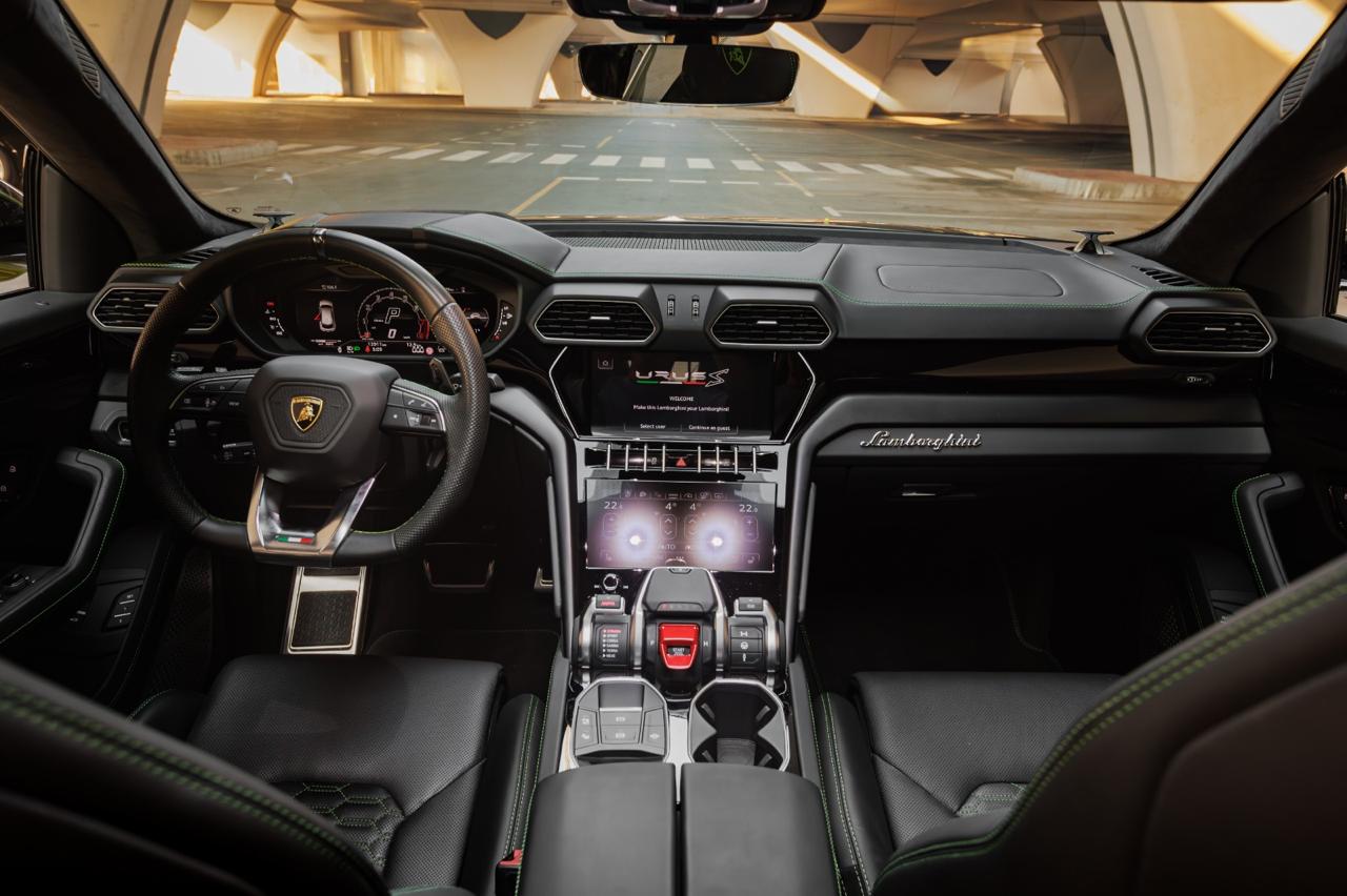 Lamborghini Urus MANSORY Yellow