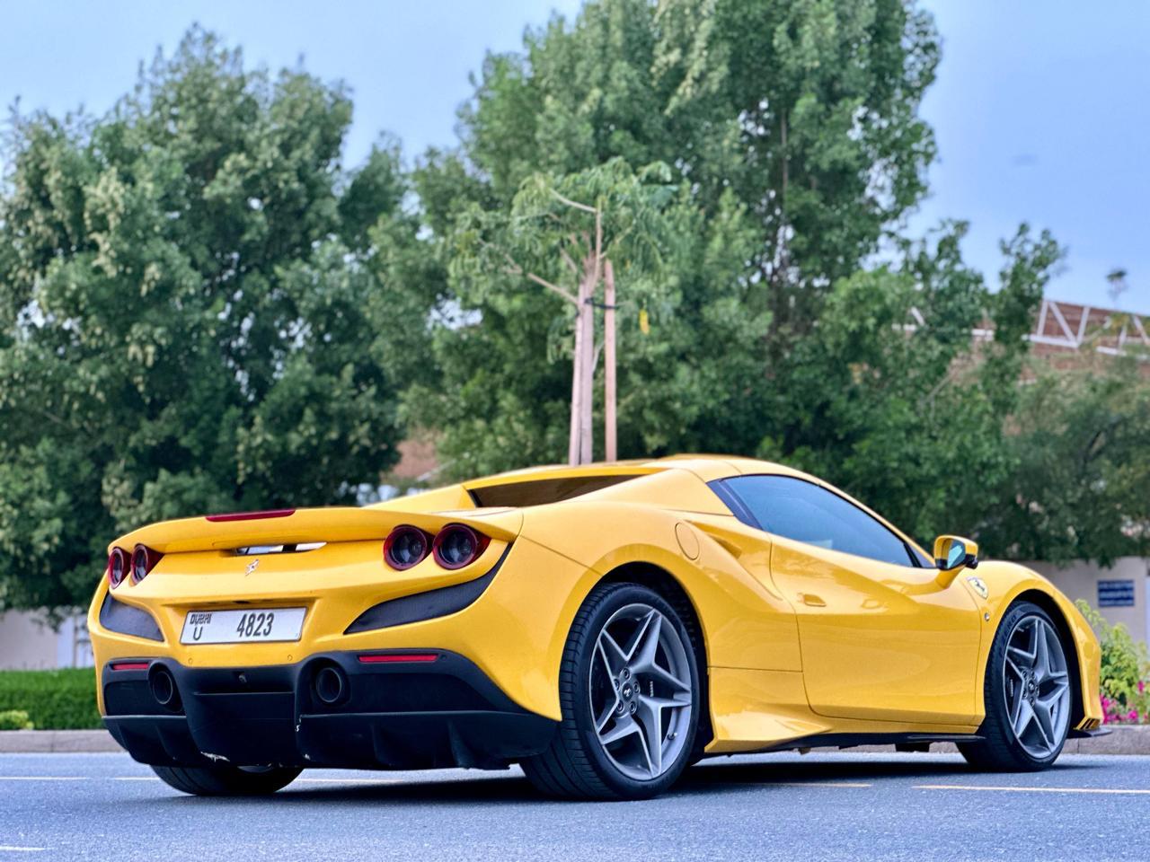 Ferarri F8