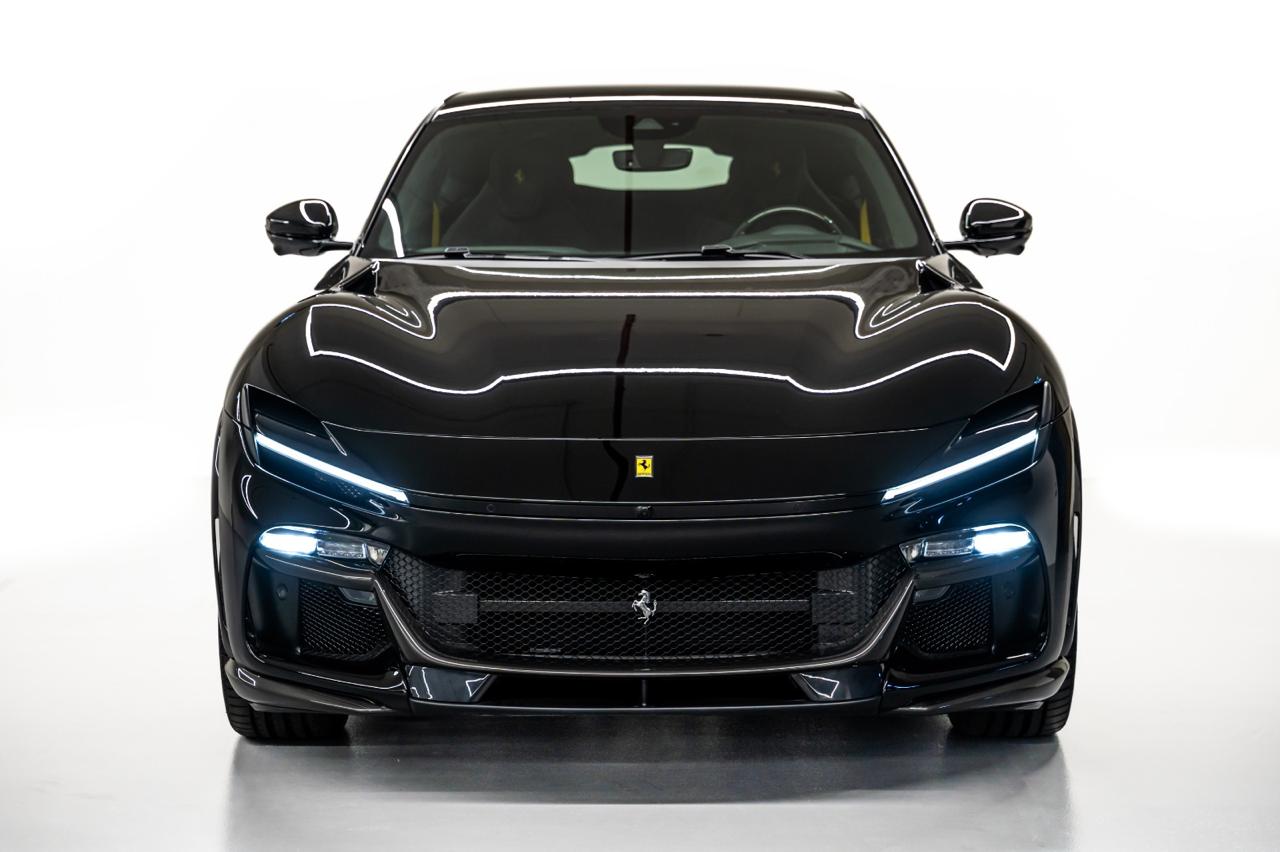ferrari purosangue Black