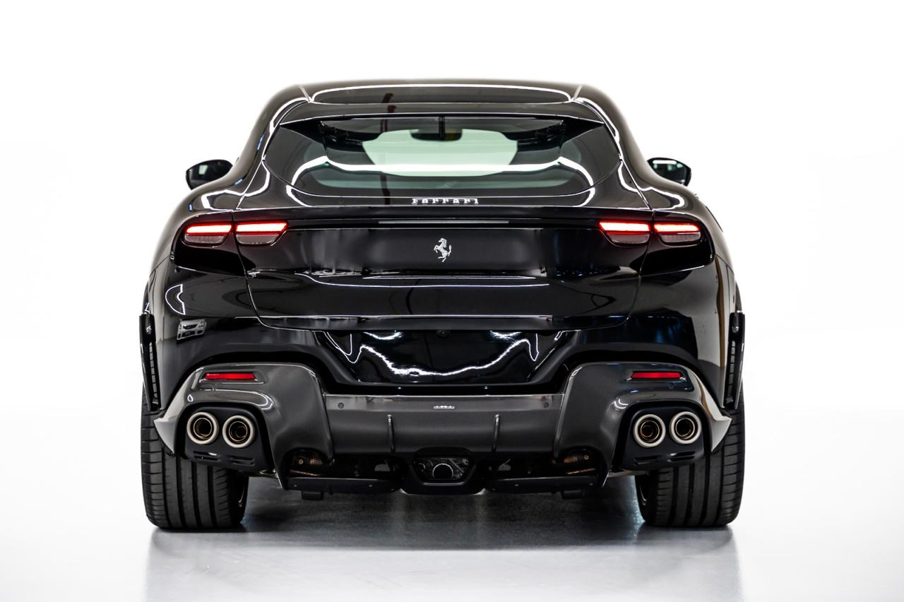 ferrari purosangue Black