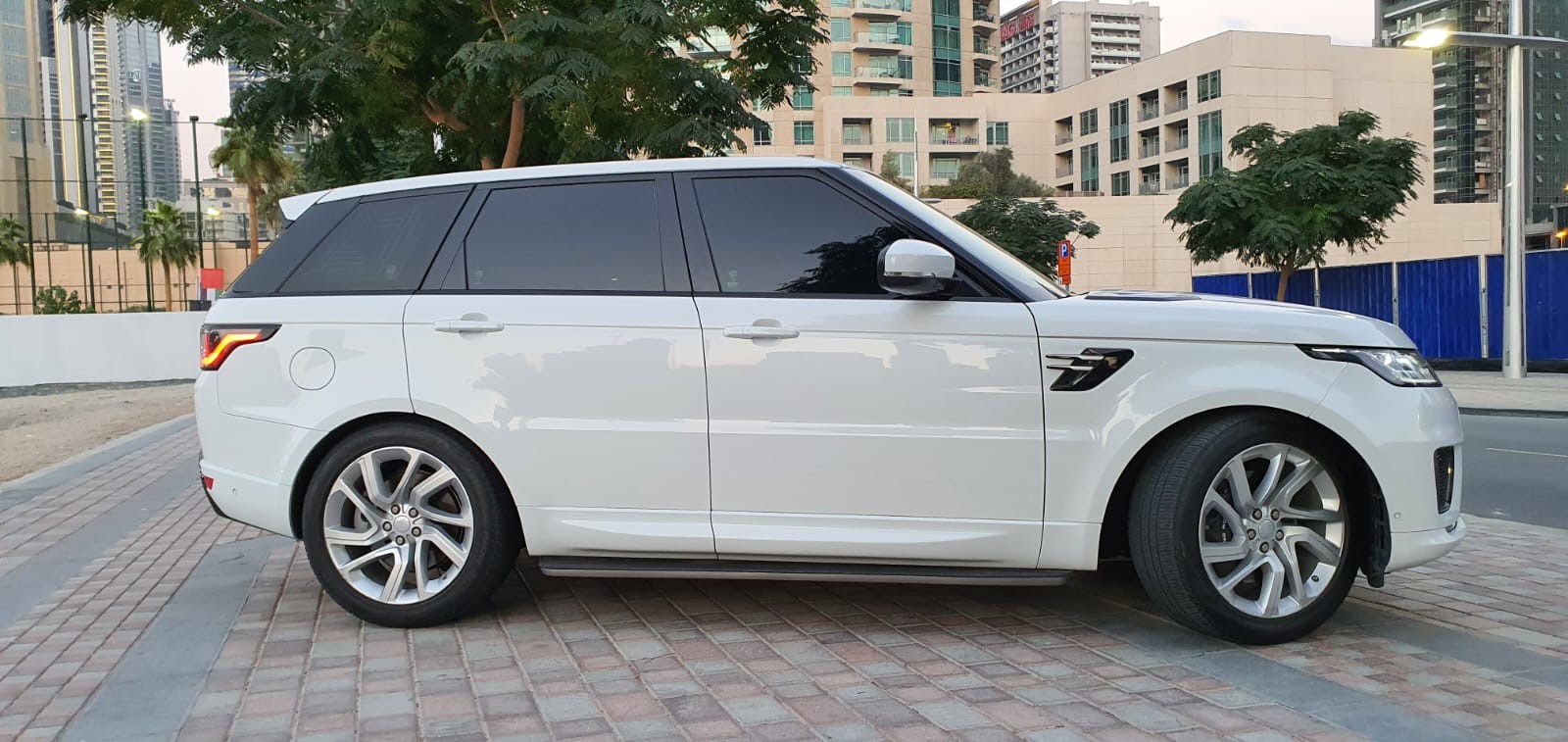 Range Rover Sports old