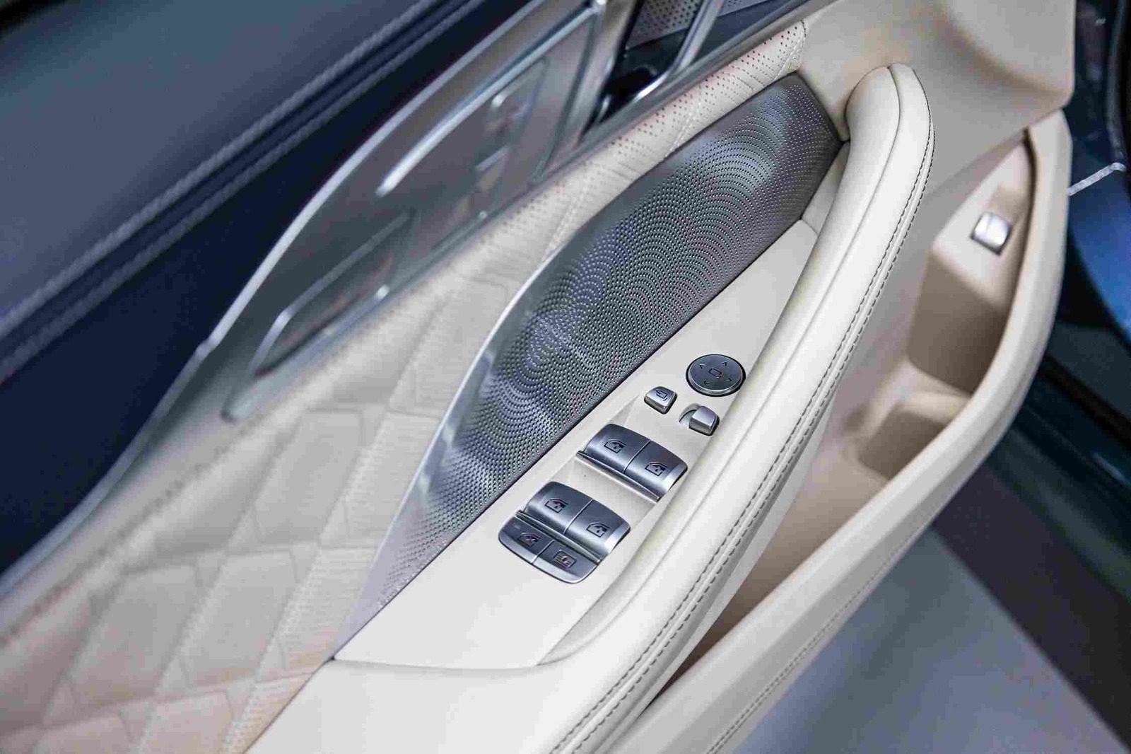 WhatsApp Image 2025-11-19 at 1.15.39 PM