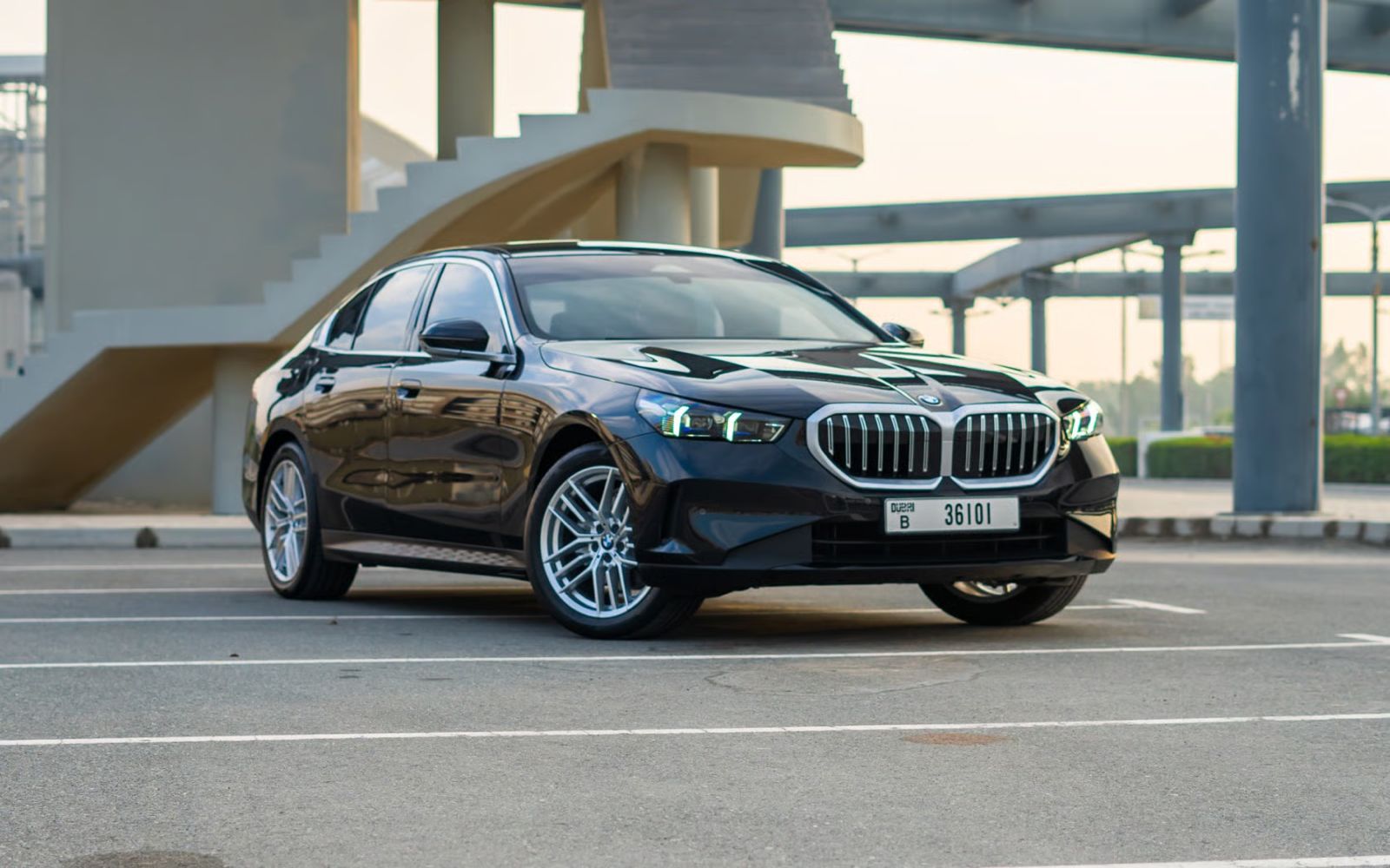 BMW 5 Series Black