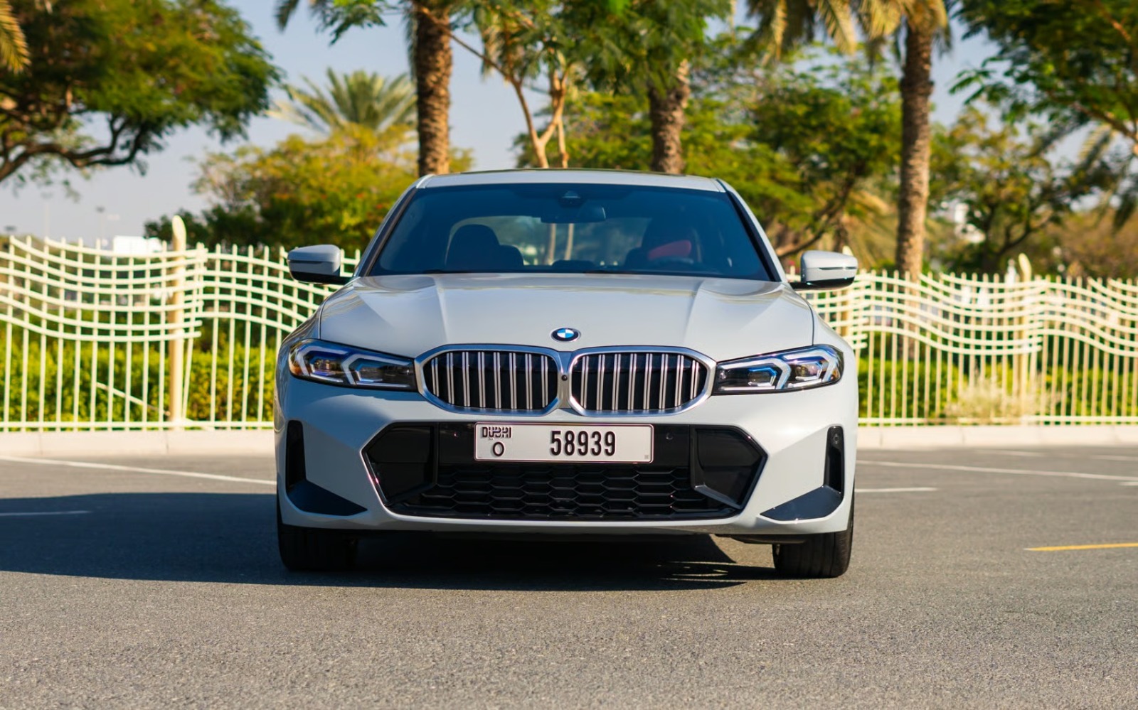 BMW 320i