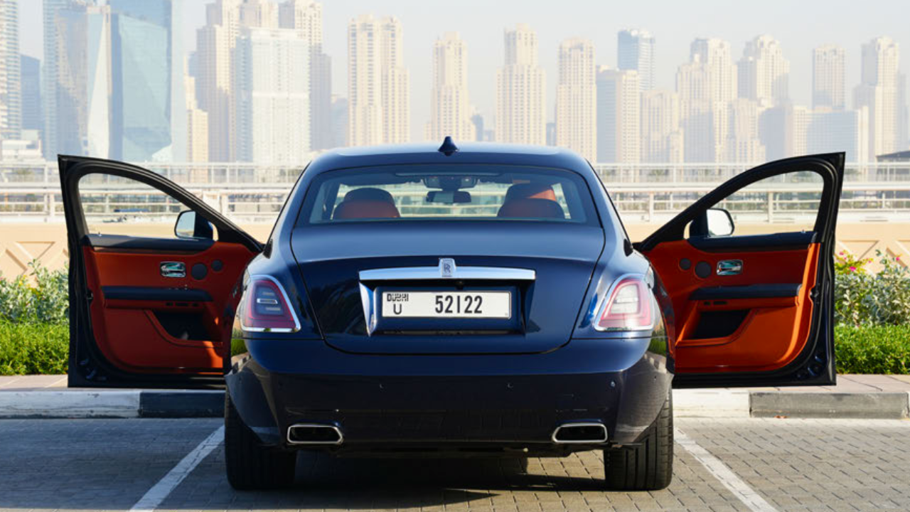 Rolls royce long ghost blue u