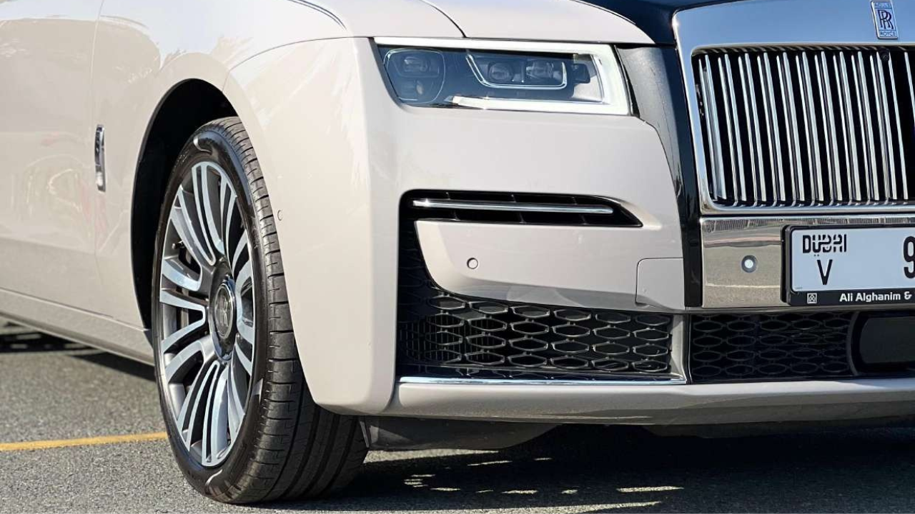Rolls royce ghost Long Grey