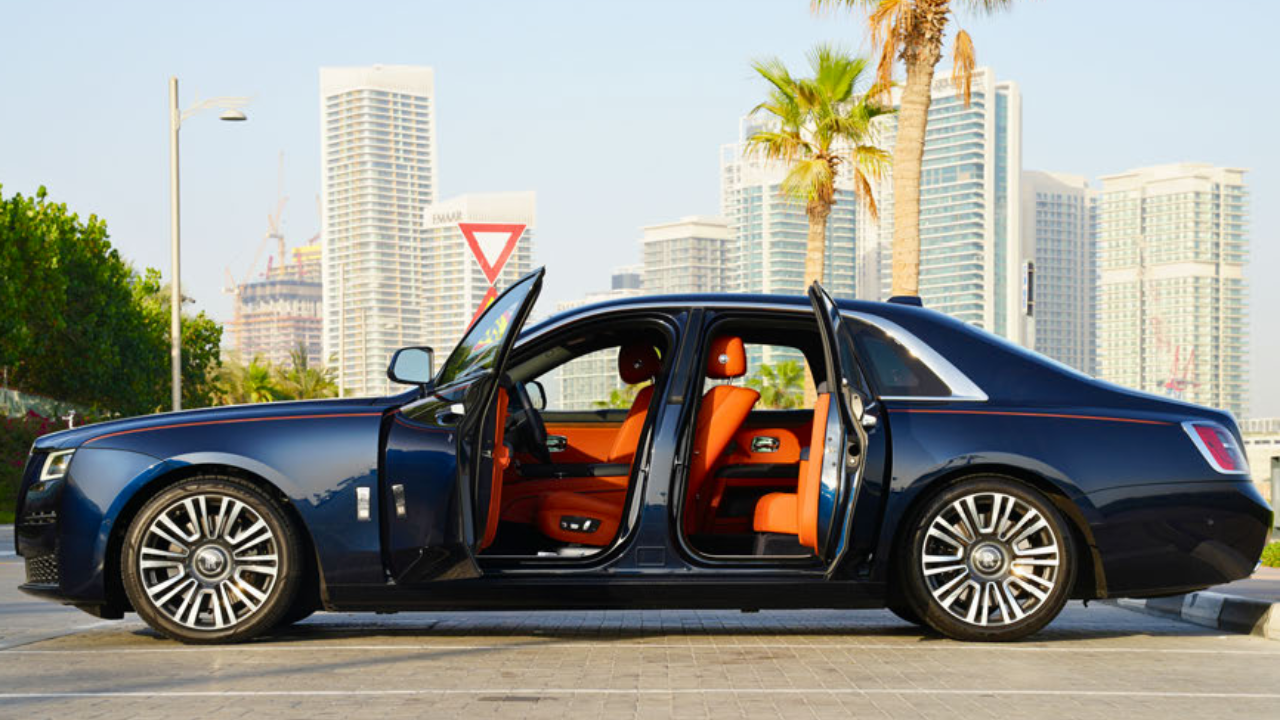 Rolls royce long ghost blue u