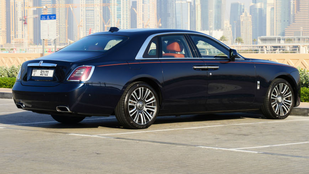 Rolls royce long ghost blue u