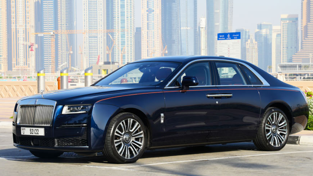 Rolls royce long ghost blue u