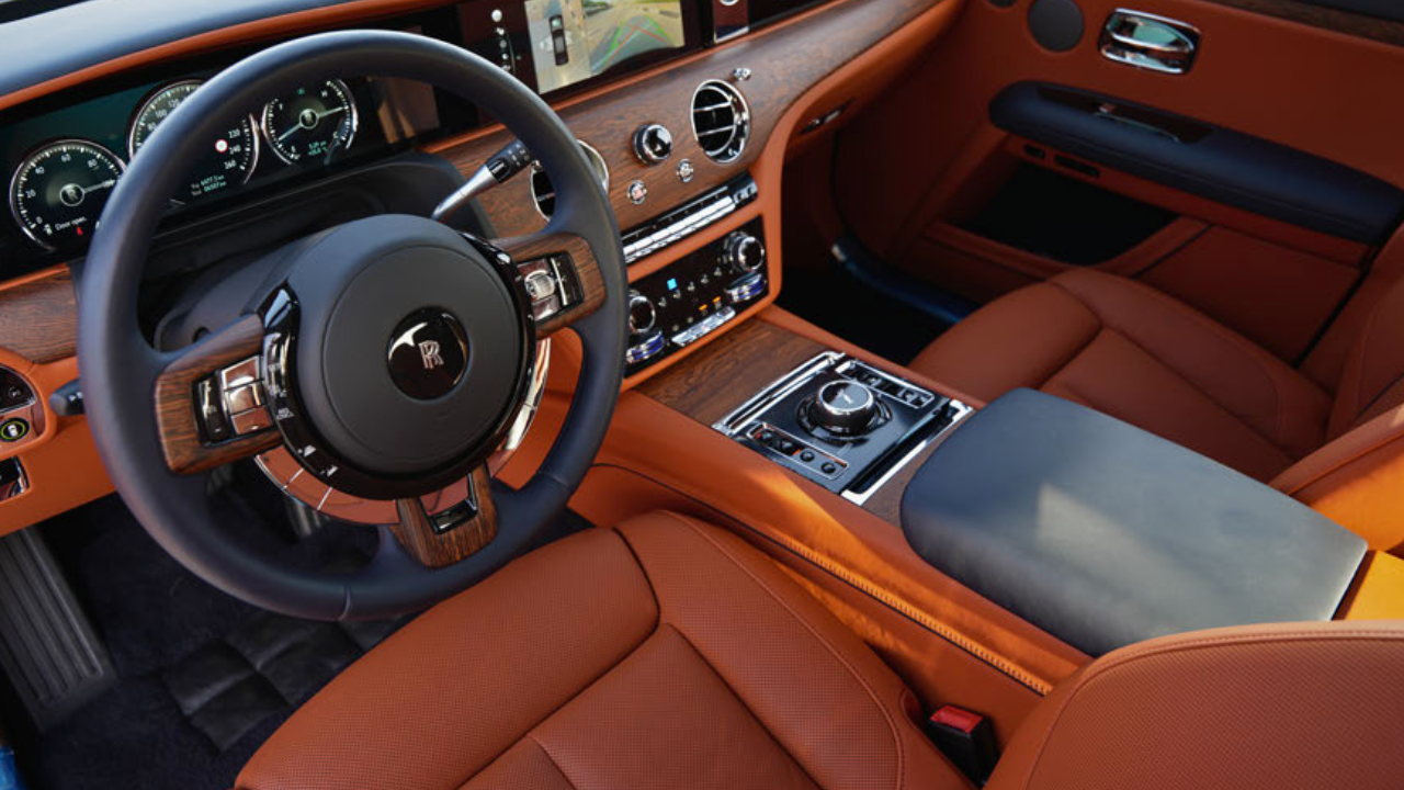 Rolls royce long ghost blue u