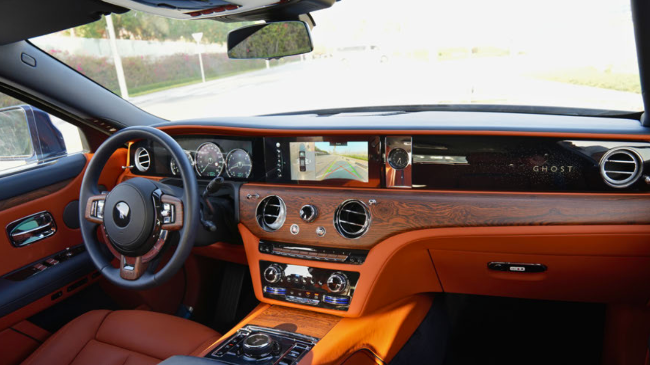 Rolls royce long ghost blue u