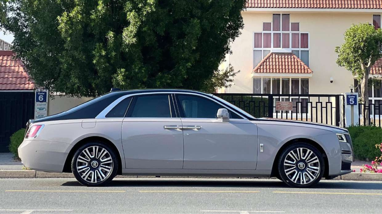 Rolls royce ghost Long Grey