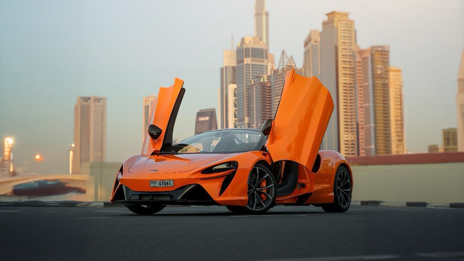 McLaren Aurtura