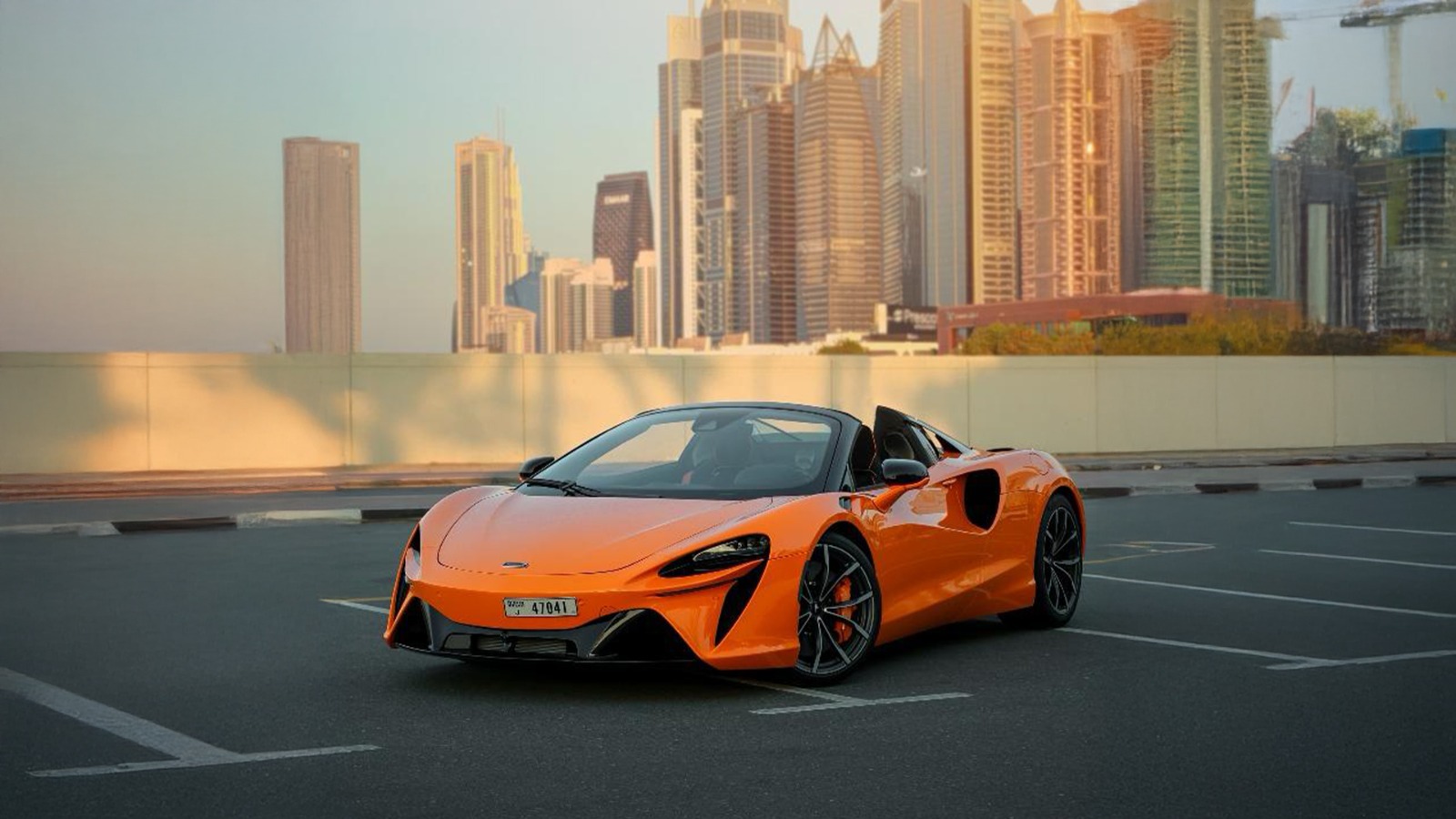 McLaren Aurtura