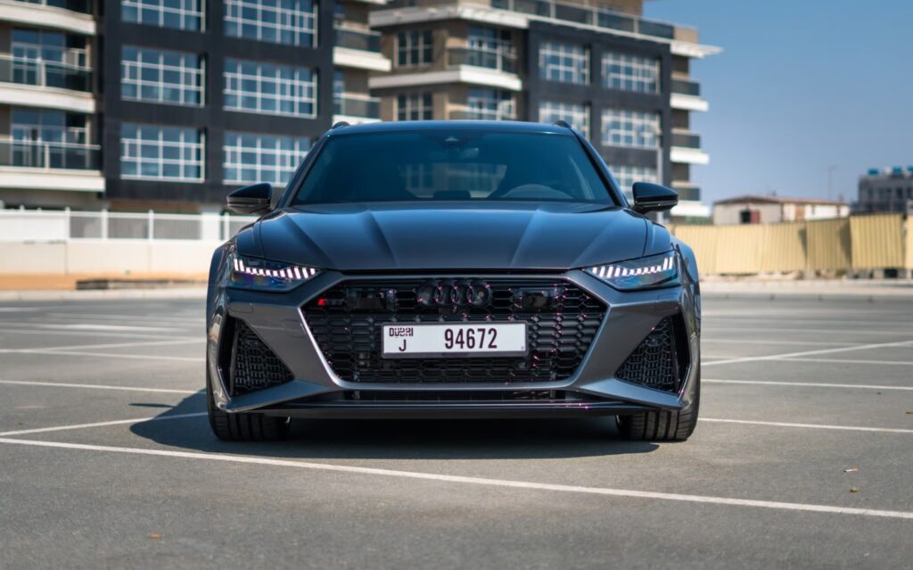 Audi RS6 (Grey)
