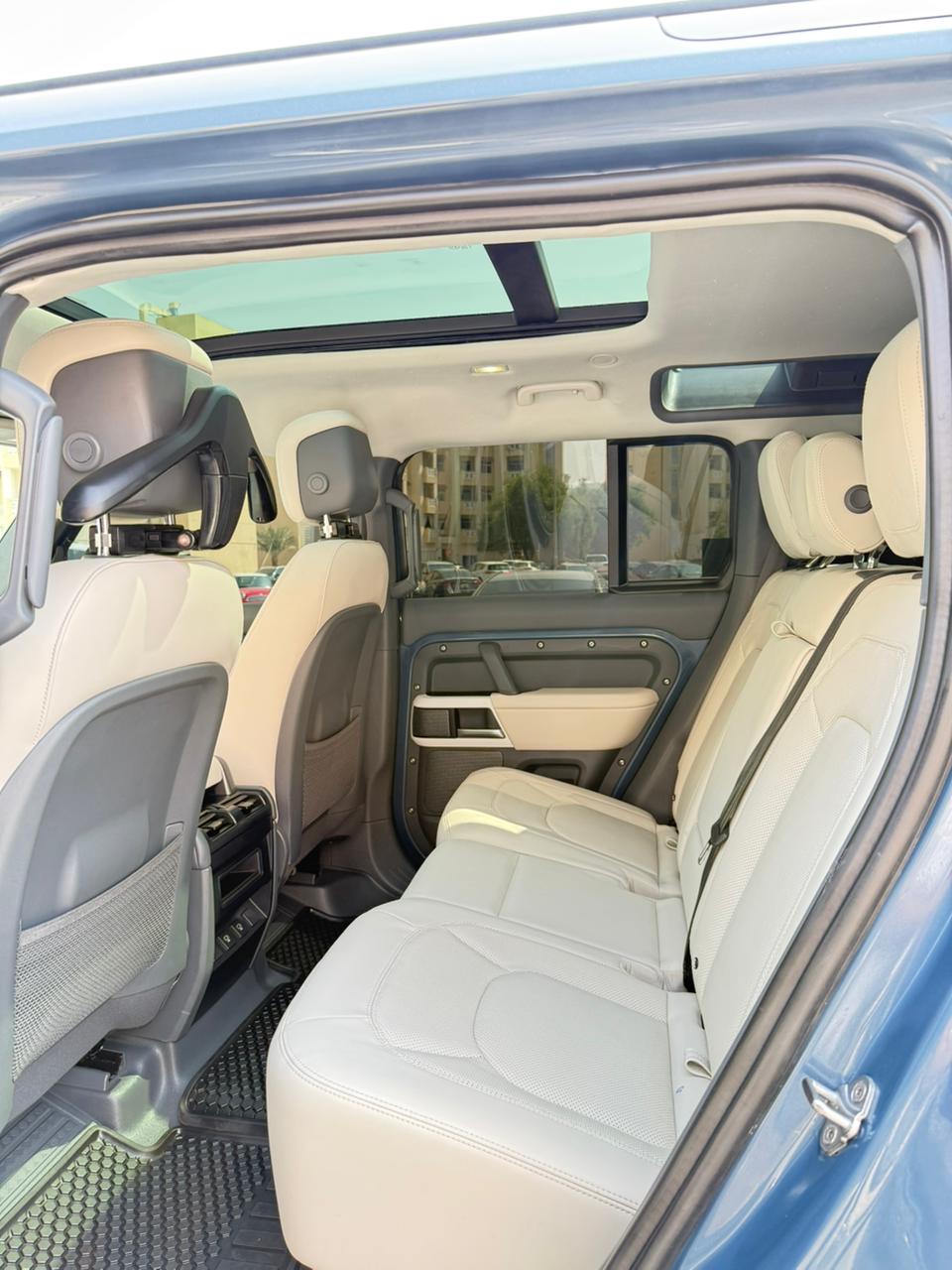 Land rover Defender Grey