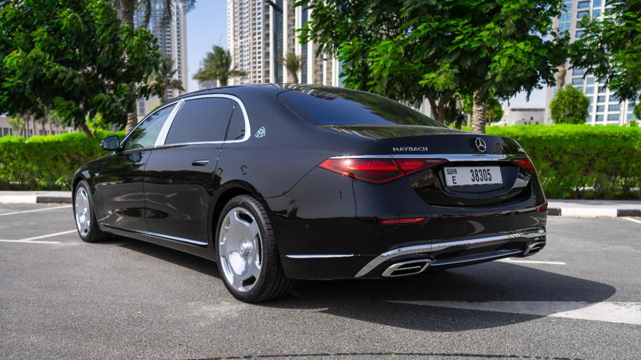 Mercedes Maybach S680 Black