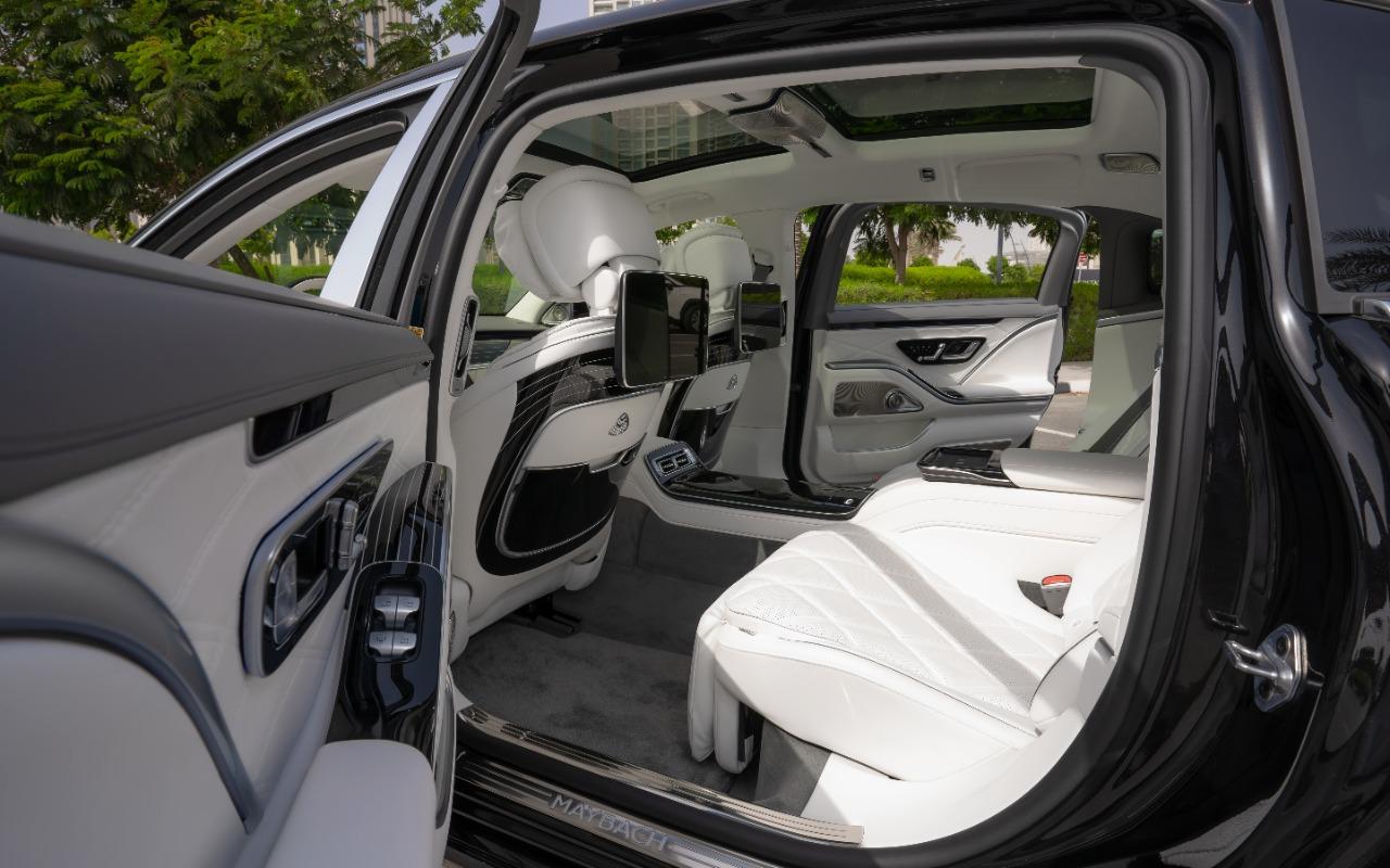 Mercedes Maybach S680 Black
