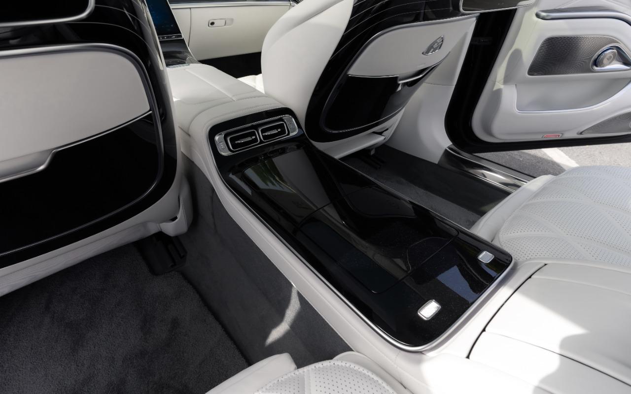 Mercedes Maybach S680 Black