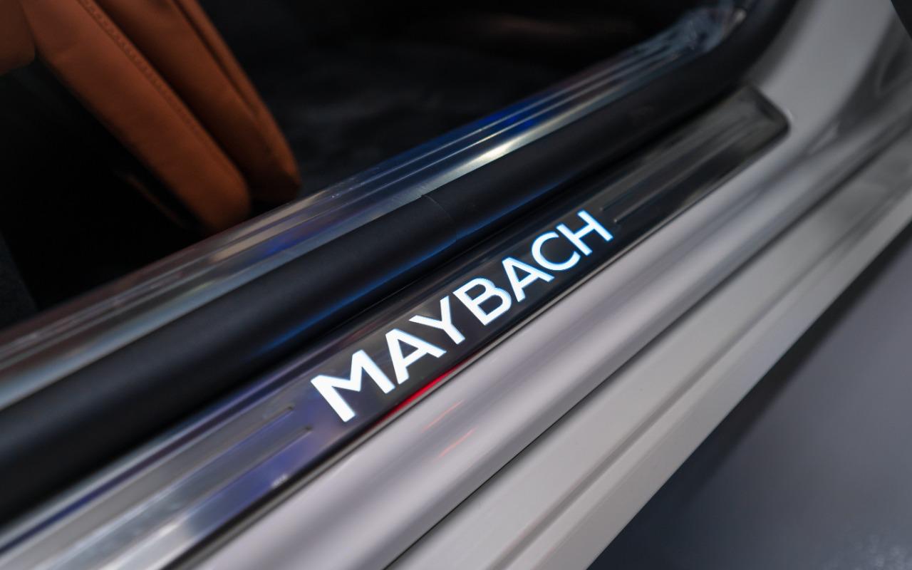 Mercedes Maybach S680 White