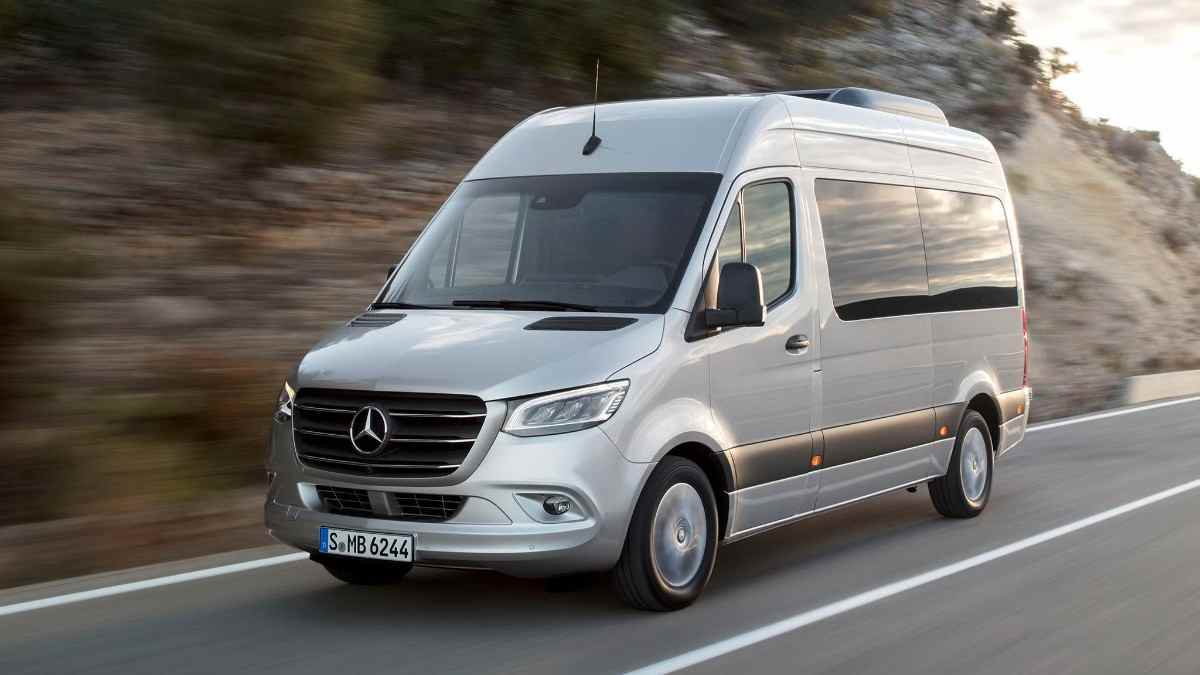 Rent Mercedes Sprinter Dubai | Luxury Van Hire